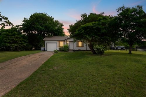 8033 Komalty Drive, Dallas, TX, 75217 | Card Image