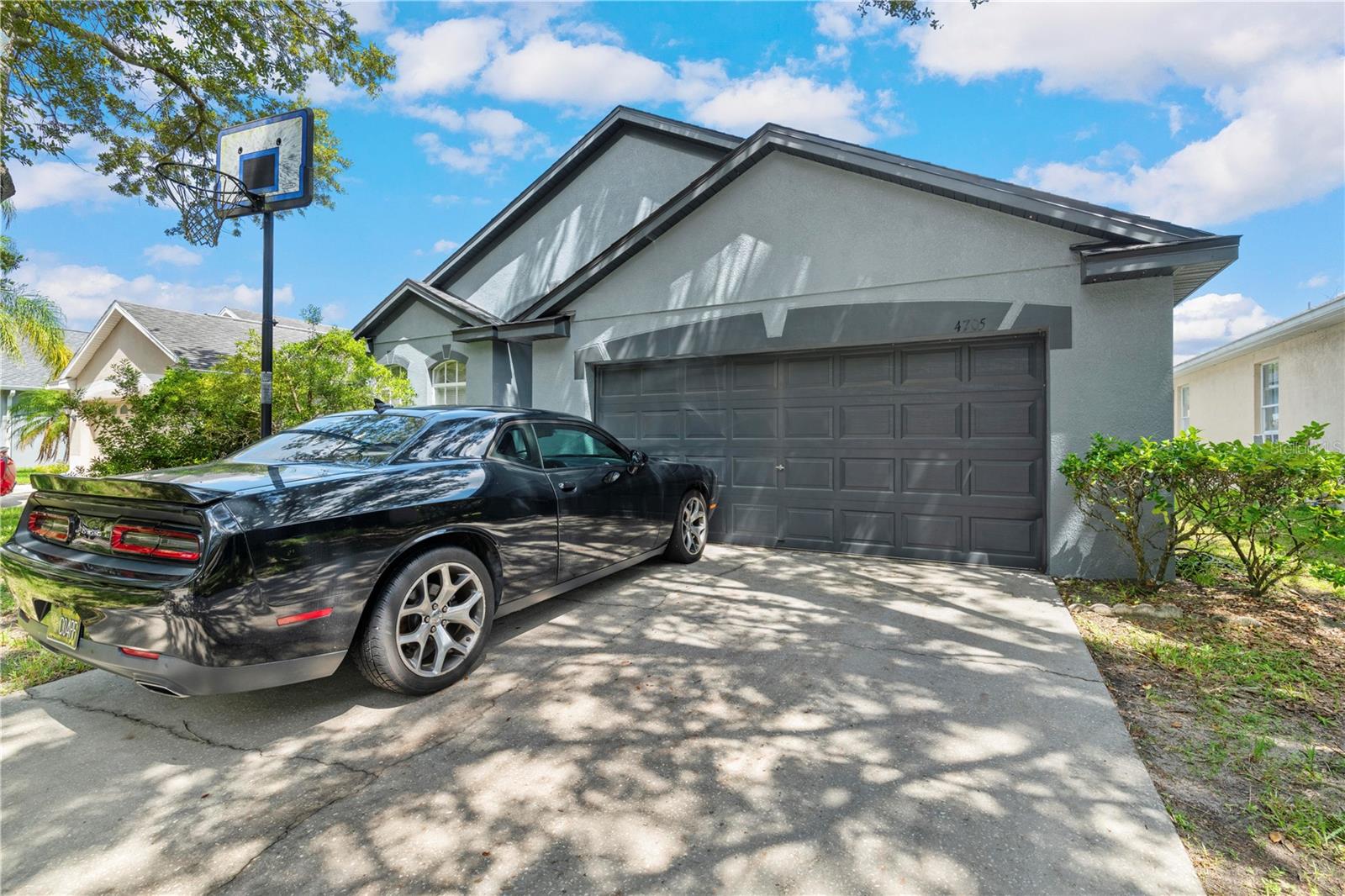 Whispering Wind Ave, Tampa, FL 33614
