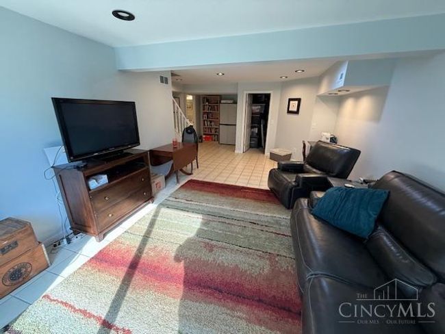 5620 Windridge Vw, Condo with 4 bedrooms, 4 bathrooms and null parking in Columbia Twp OH | Image 37