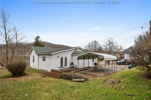 224 Easter Rd, Nitro, WV, 25143-1528 | Card Image
