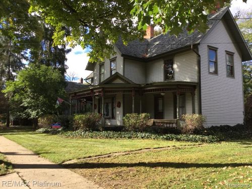 126 W Hanover St, Marshall, MI, 49068-1822 | Card Image