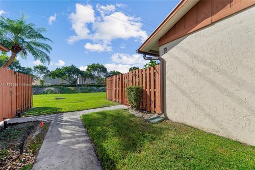 apt-b-1101 Summit Place Cir, West Palm Beach, FL, 33415-4805 | Card Image