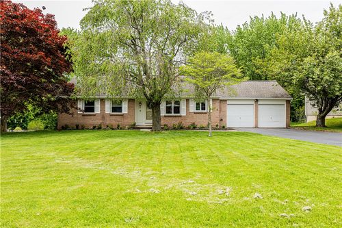 18 Hanford Way, Fairport, NY, 14450-2906 | Card Image
