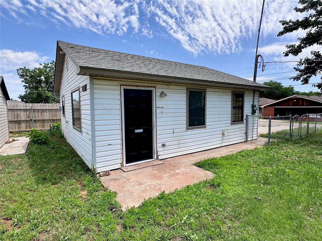 19th St, Clinton, OK 73601