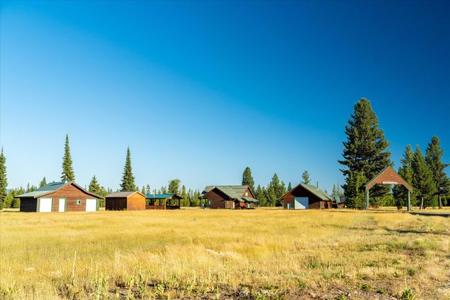 400 Kintla Ranch Rd, House other with 7 bedrooms, 6 bathrooms and null parking in Polebridge MT | Image 80
