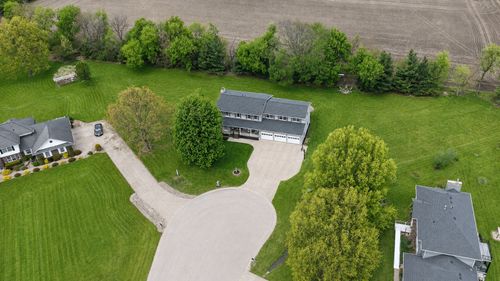 8506 Federalist Road, Marion, IA, 52302 | Card Image