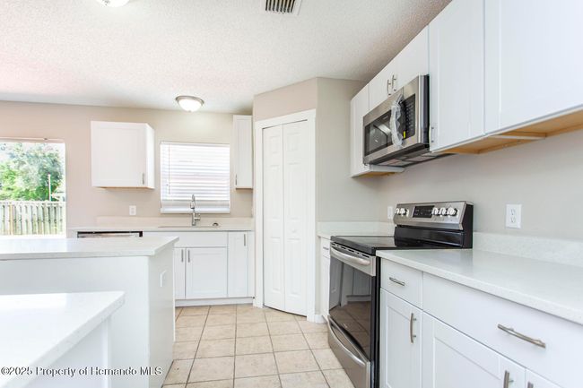10386 Norvell Rd, House other with 3 bedrooms, 2 bathrooms and null parking in Spring Hill FL | Image 20