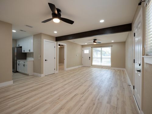 b-8314 Bowling Green Dr, Austin, TX, 78757-7710 | Card Image