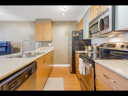 309-928 Homer St, Vancouver, BC, V6B1T7 | Card Image