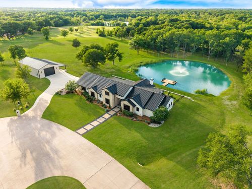 2100 Lake Crest Ln, Wills Point, TX, 75169-4002 | Card Image