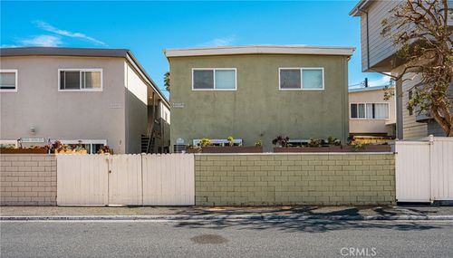 16862 12th St, Sunset Beach, CA, 90742 | Card Image