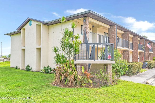 201 - 100 Canebreakers Dr, Condo with 2 bedrooms, 2 bathrooms and null parking in Cocoa FL | Image 6
