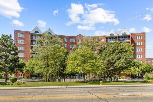 apt-702-7120 N Milwaukee Ave, Niles, IL, 60714-5416 | Card Image