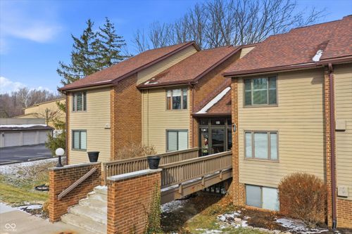 apt-e-201 Bluffs Cir, Noblesville, IN, 46062-8802 | Card Image