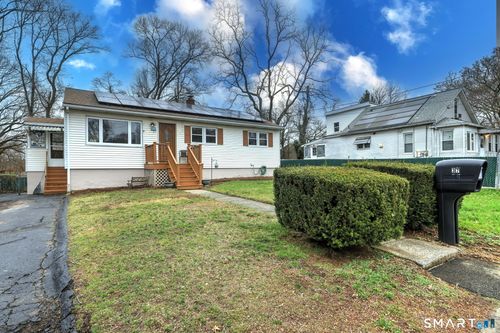 37 Yates St, West Haven, CT, 06516-1142 | Card Image