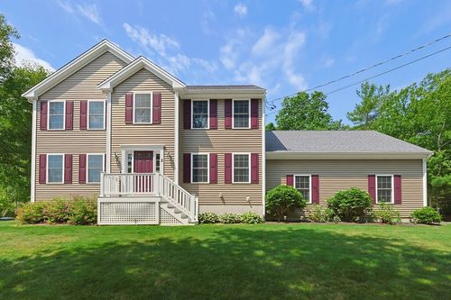 5 County St, Berkley, MA, 02779-1207 | Card Image