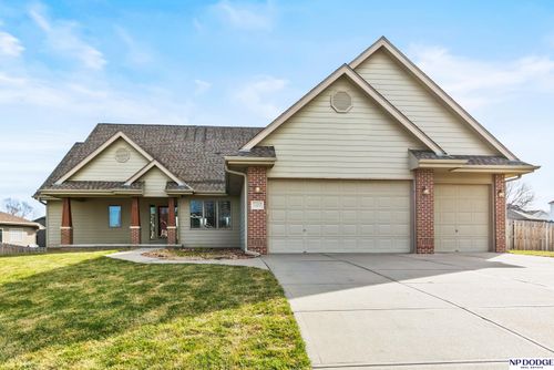 7327 S 95th St, La Vista, NE, 68128-4284 | Card Image