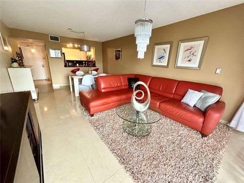 apt-308-3031 N Ocean Blvd, Fort Lauderdale, FL, 33308-7328 | Card Image