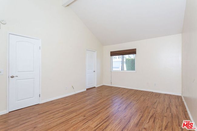 11 - 910 19 Th St, Condo with 3 bedrooms, 3 bathrooms and 2 parking in Santa Monica CA | Image 19