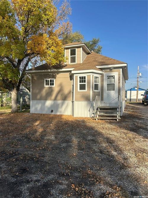205 W 1 St, Alida, SK, S0C2H0 | Card Image