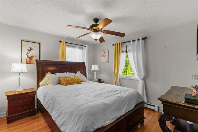 35 Sachem Rd, House other with 3 bedrooms, 1 bathrooms and 2 parking in Riverside RI | Image 16