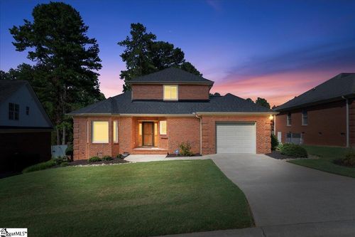 108 Commons Dr, Easley, SC, 29642-3700 | Card Image