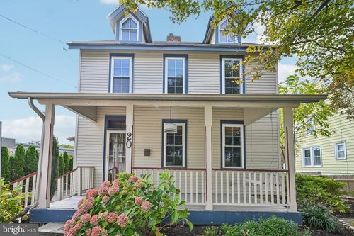 20 W Waverly Rd, GLENSIDE, PA, 19038-4012 | Card Image