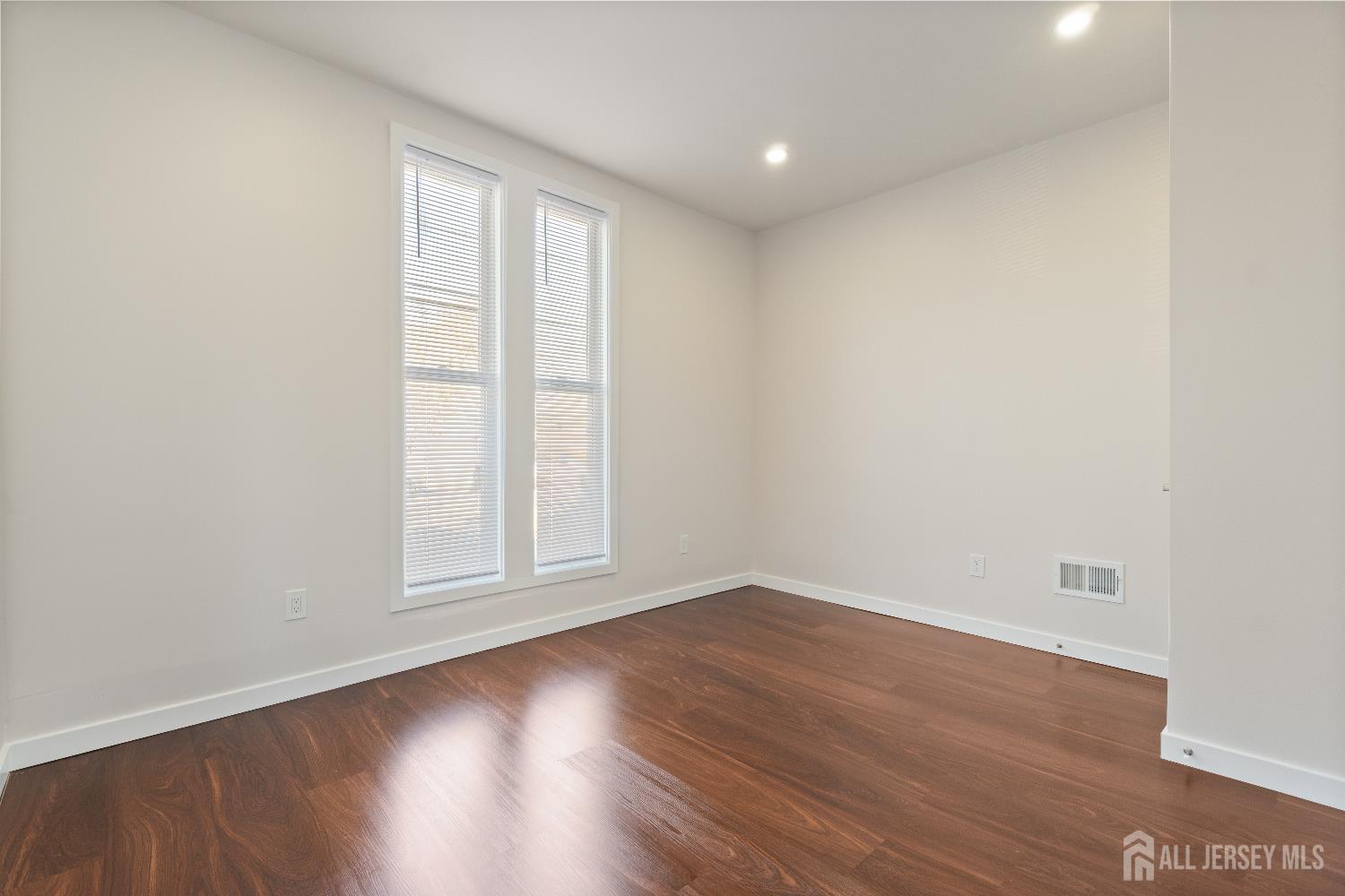 Residential Lease in Plainfield 3