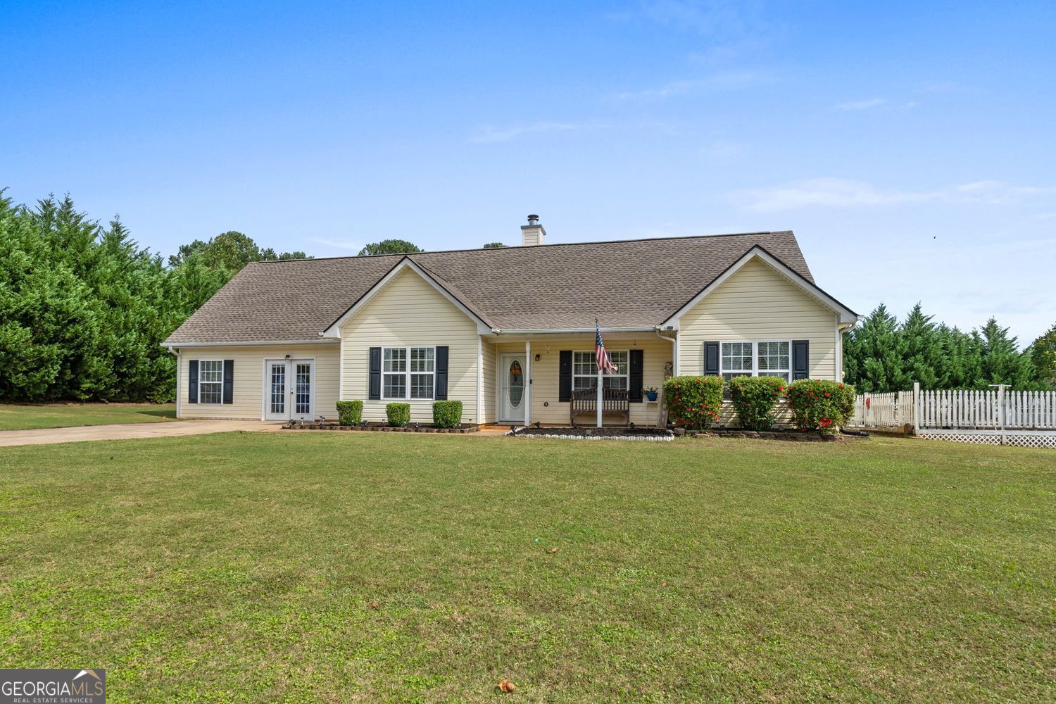 Strawflower Ln, Locust Grove, GA 30248