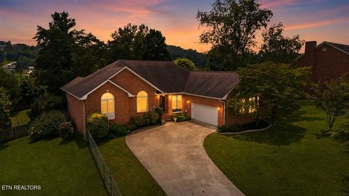 185 Nance Ln, Jacksboro, TN, 37757-2128 | Card Image