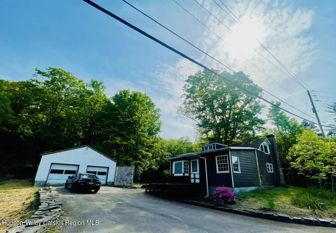 Route 212 , Saugerties, NY 12477