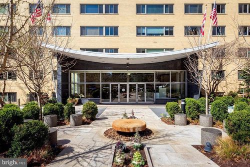 601-4600 Connecticut Ave Nw, WASHINGTON, DC, 20008-5705 | Card Image