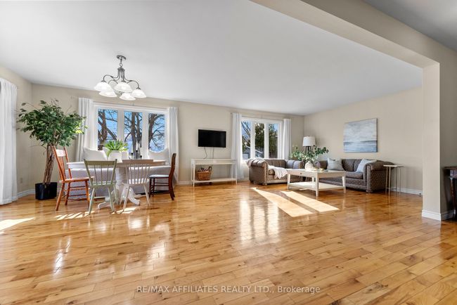 105 N Channel Rd, House other with 3 bedrooms, 2 bathrooms and 3 parking in Johnstown ON | Image 5