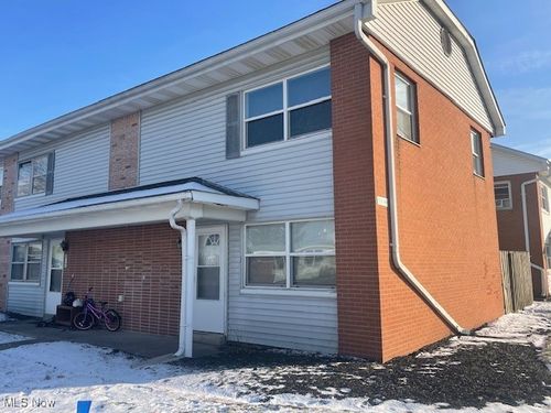 219 Buckeye Cir, Columbus, OH, 43217-1072 | Card Image
