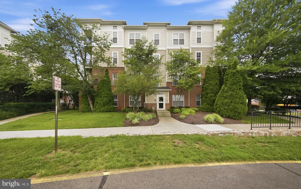 Residential Lease in CHANTILLY 3