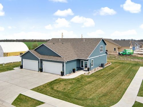 2703 Tim Rogers Ln, Salina, KS, 67401-7176 | Card Image