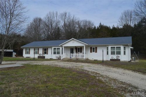 222 Scanland Farm Rd, Montgomery City, MO, 63361-5710 | Card Image
