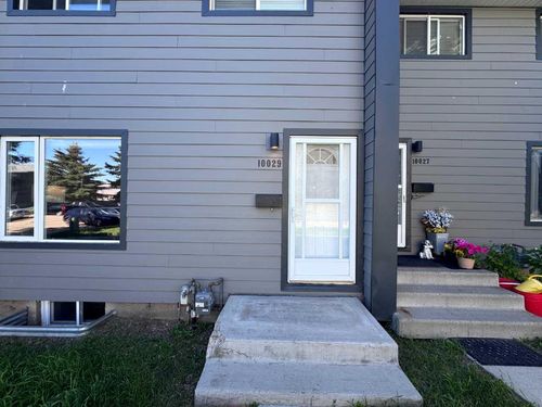 10029 80 Avenue, Grande Prairie, AB, T8V4G2 | Card Image