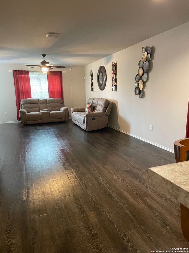 7106 Lunar Eclipse, House other with 3 bedrooms, 2 bathrooms and null parking in Converse TX | Image 10
