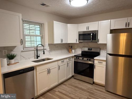 16 Chinaberry Ln, Indian Head, MD, 20640-1533 | Card Image
