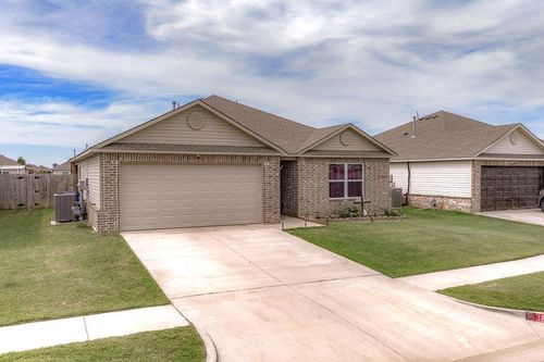 1849 Land Run Dr, El Reno, OK, 73036-0018 | Card Image