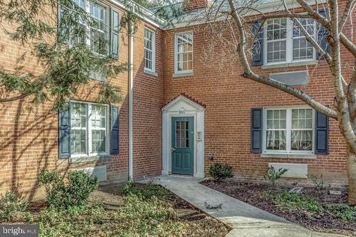 apt-e-3311 Commonwealth Ave, ALEXANDRIA, VA, 22305-2833 | Card Image