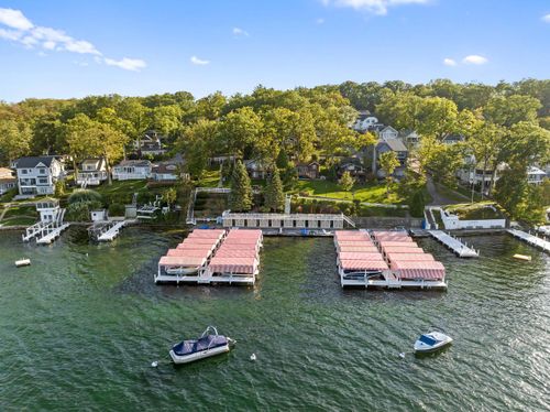 N1814 Highland Rd, Lake Geneva, WI, 53147-3941 | Card Image