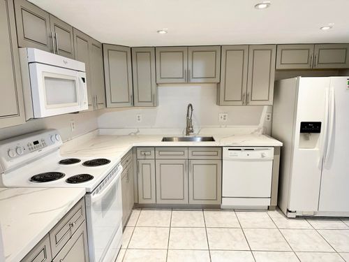 a7-4010 Inverrary Dr, Lauderhill, FL, 33319-4511 | Card Image