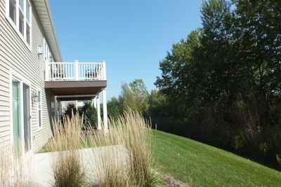 710 Keystone Dr, Condo with 2 bedrooms, 2 bathrooms and null parking in WAUKESHA WI | Image 3