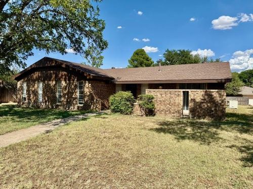2400 Flare Ct, Midland, TX, 79705-4302 | Card Image