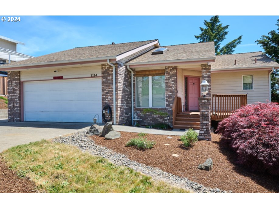 Fernwood Ct, Salem, OR 97304