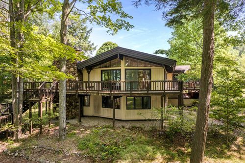 326 S Intermediate Lake Rd, Central Lake, MI, 49622-9561 | Card Image