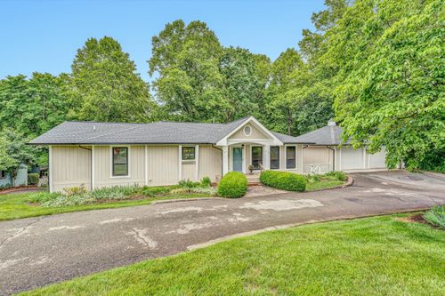 402 Anchor Dr, Moneta, VA, 24121-2307 | Card Image