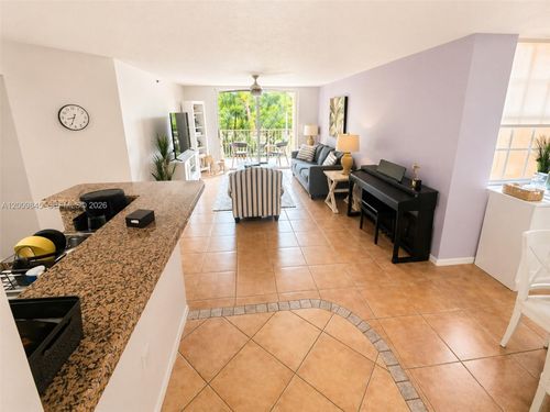 4307-19801 E Country Club Dr, Aventura, FL, 33180-4809 | Card Image